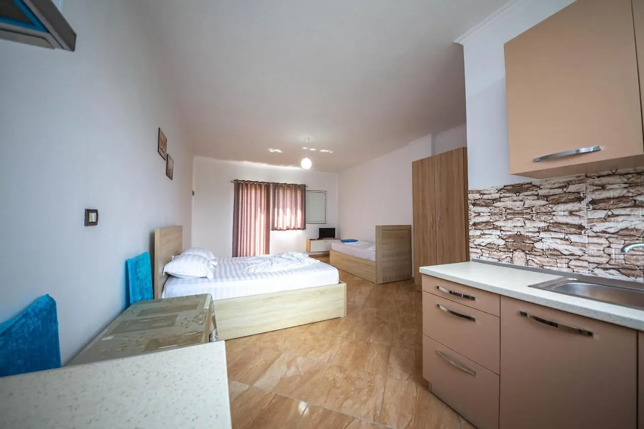Villa Gozhina Kryemedhej 3*,