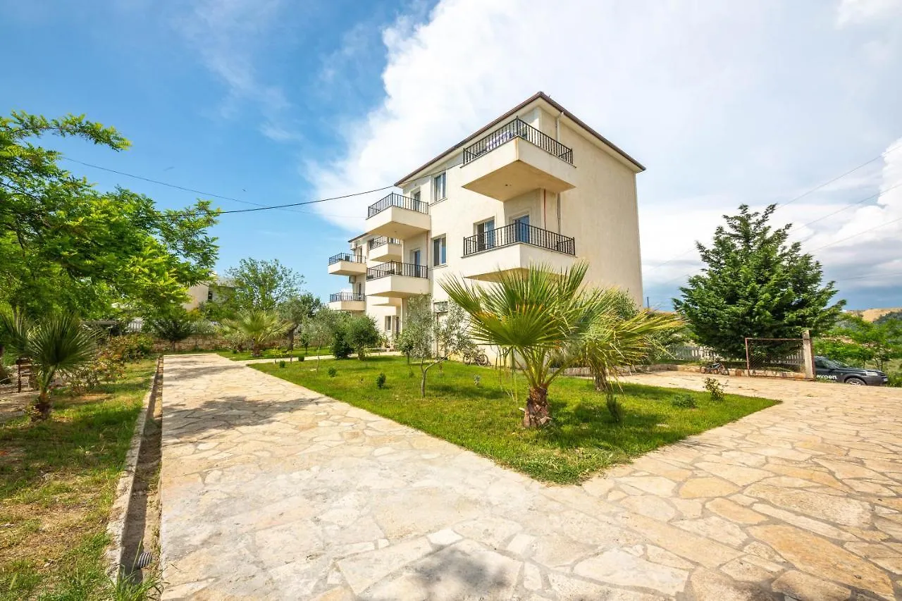 Villa Gozhina Kryemëdhej Hotel